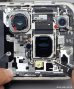 <b>华为Mate80 Pro Max拆解大揭秘：后壳铝合金CNC打制从</b>